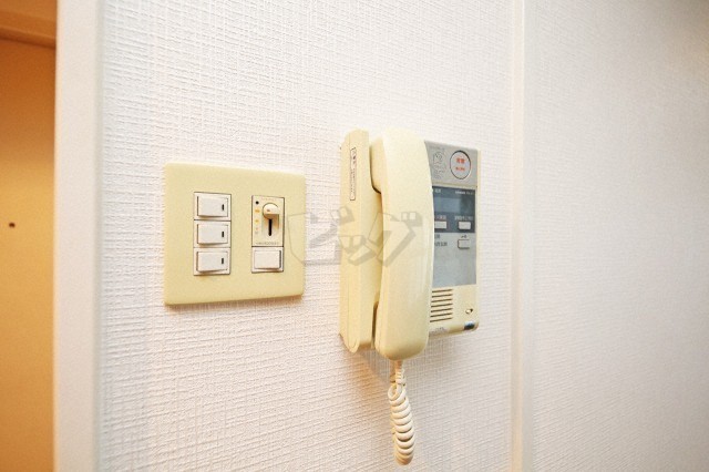 インターホン
