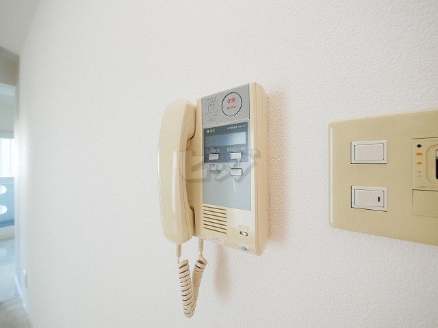 インターホン