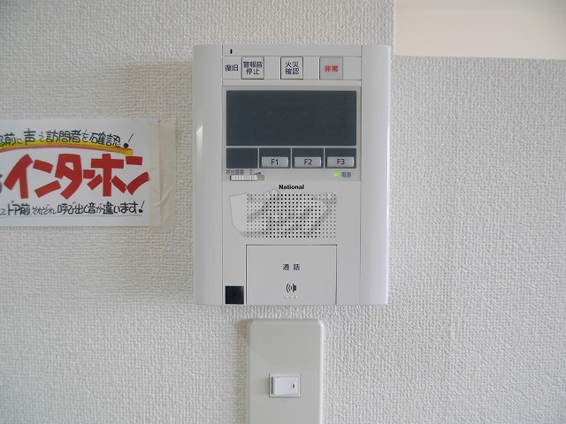 インターホン