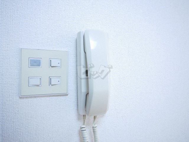 インターホン