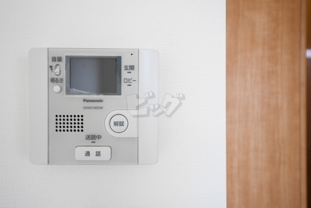 インターホン