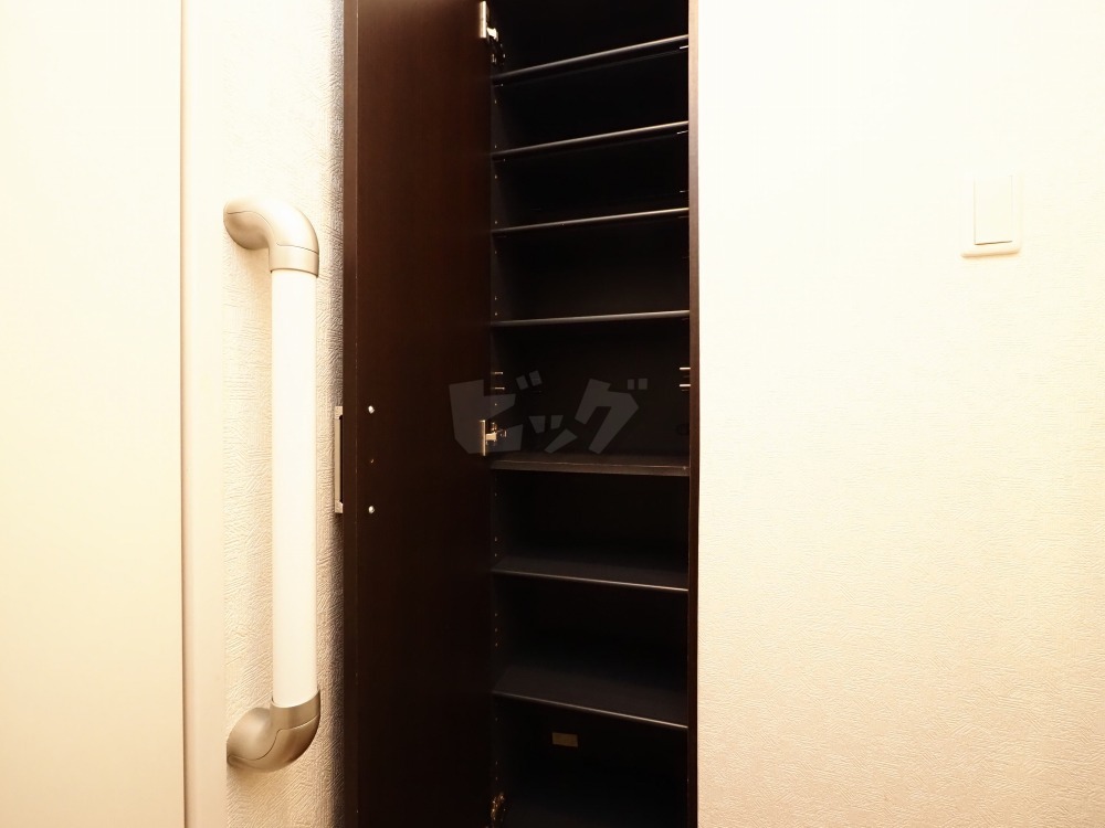 玄関収納