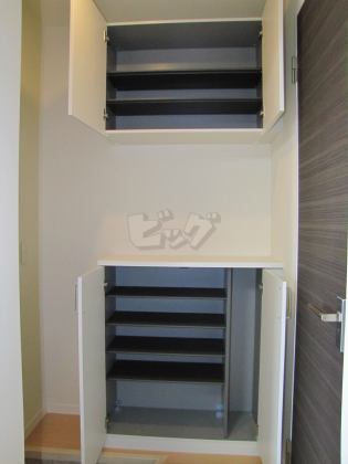 玄関収納