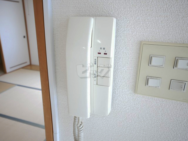 インターホン