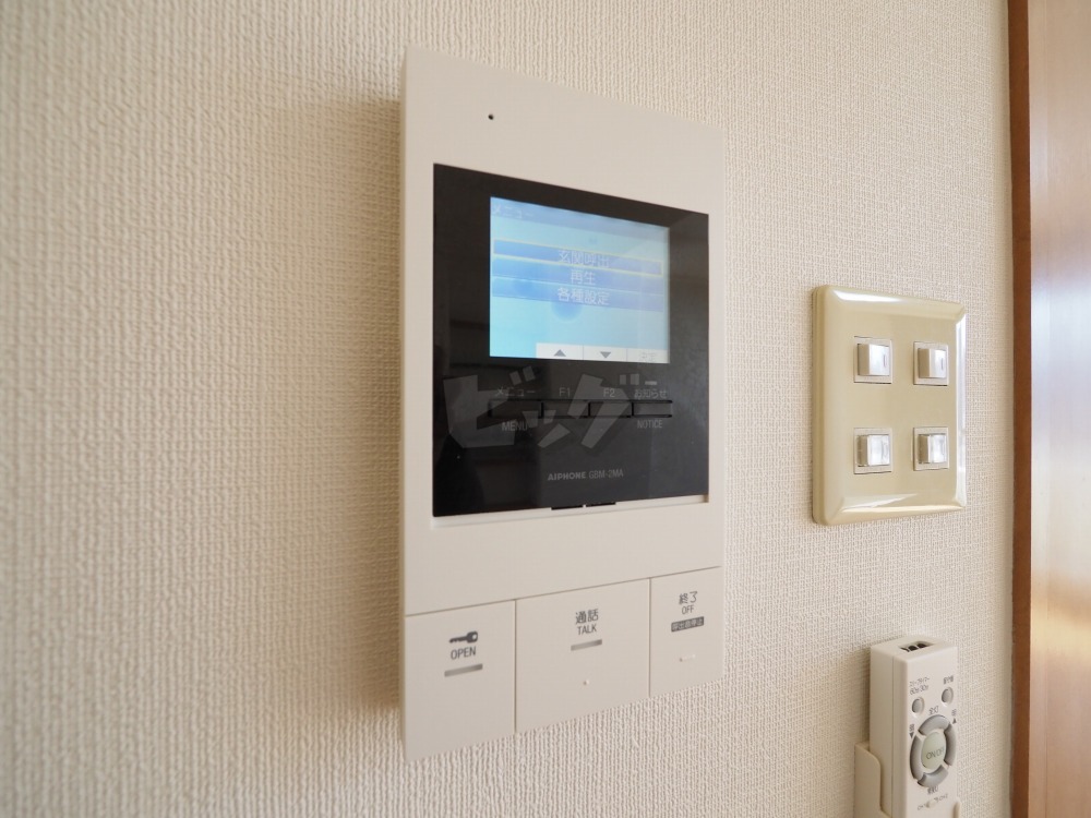インターホン