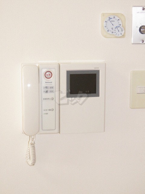 インターホン