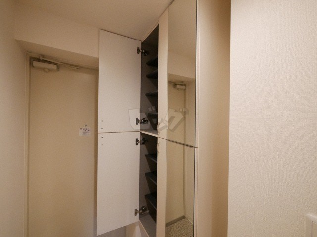 玄関収納