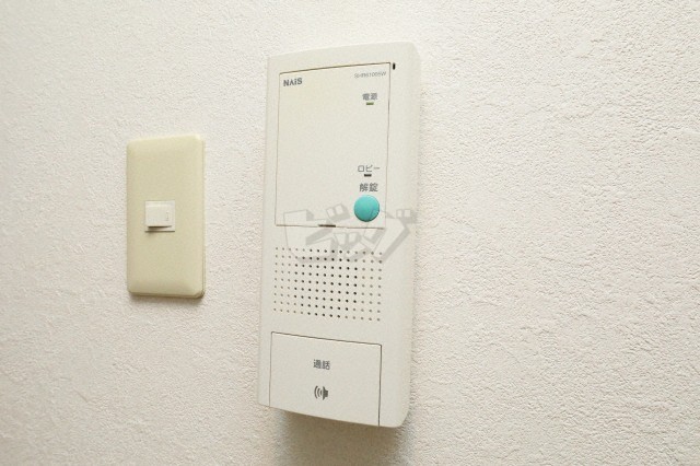インターホン