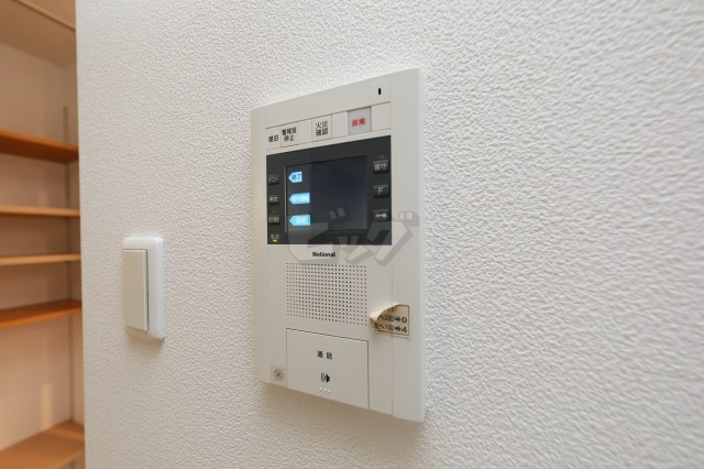 インターホン