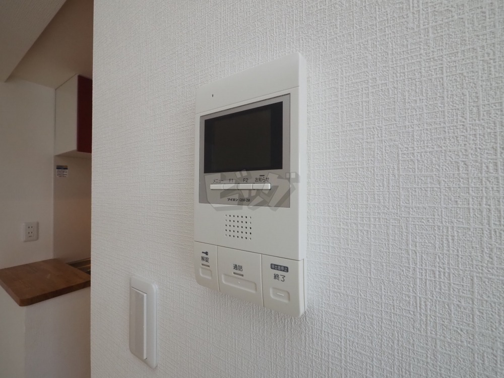 インターホン