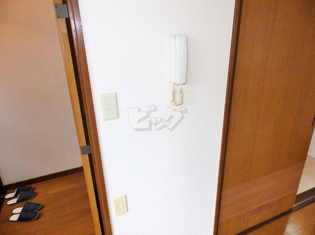 インターホン