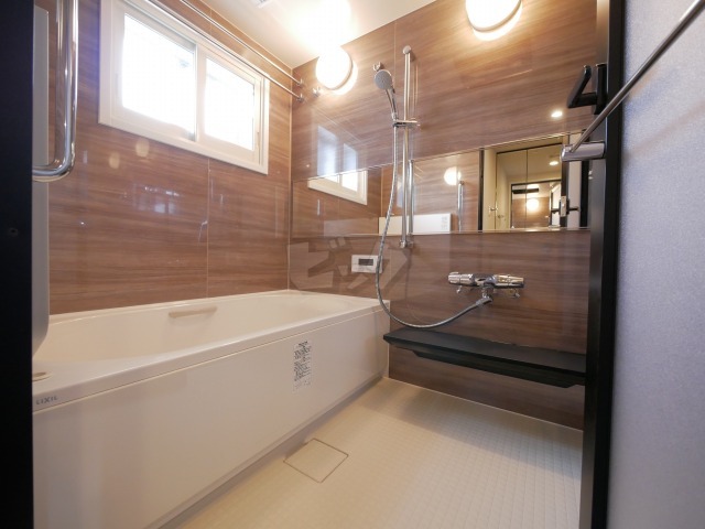 バス・シャワールーム