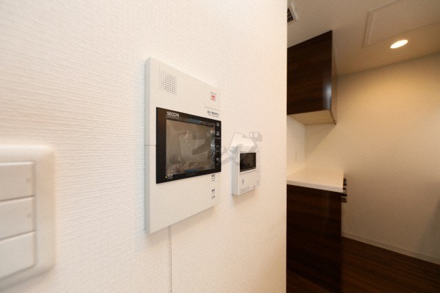 インターホン