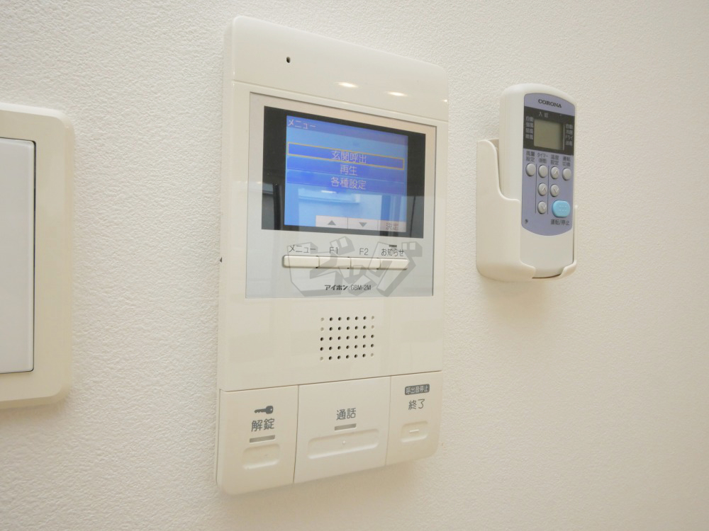 インターホン