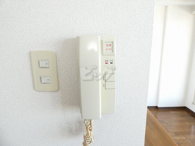 インターホン