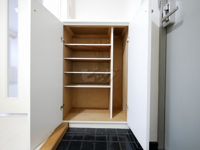 玄関収納