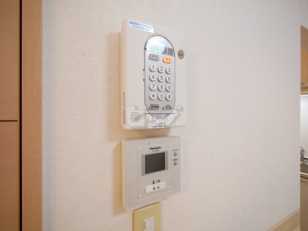 インターホン