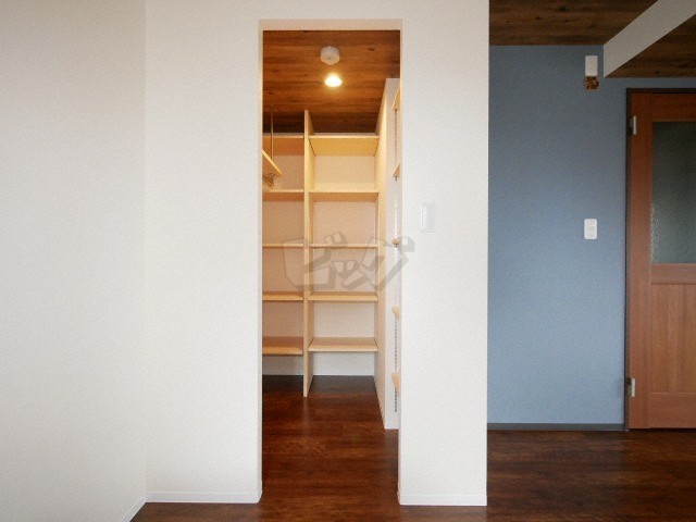 ウォークインクローゼット