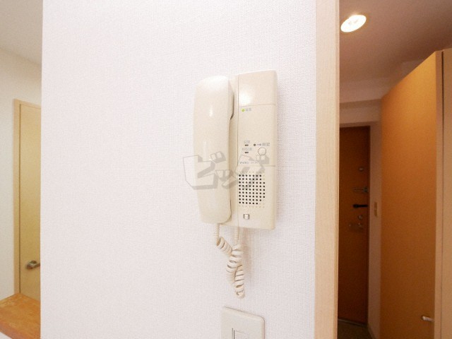インターホン