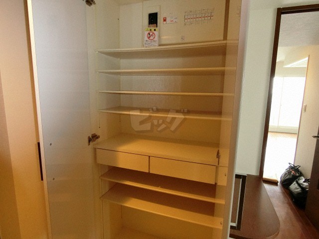 玄関収納