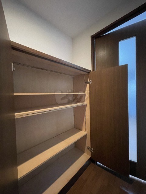 玄関収納