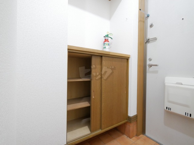 玄関収納