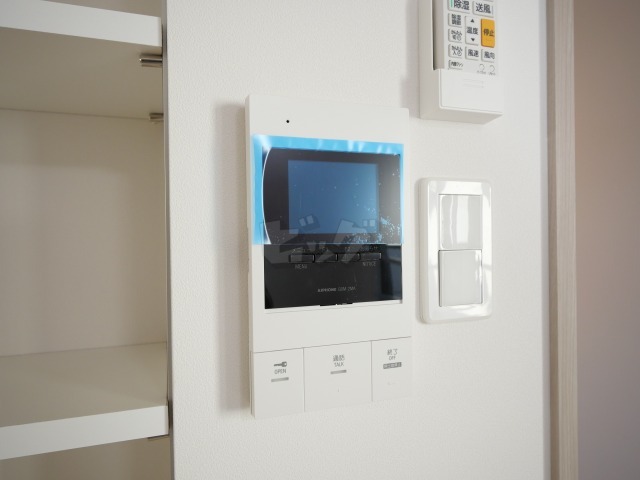 インターホン