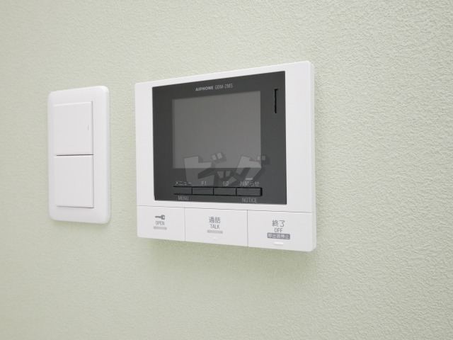 インターホン