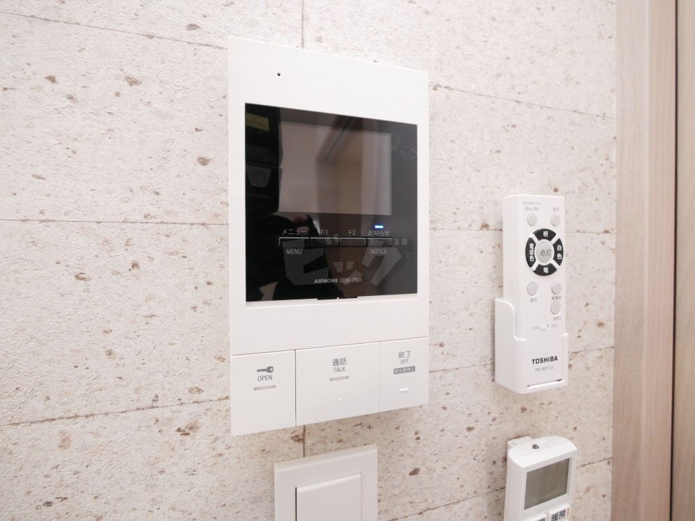 インターホン