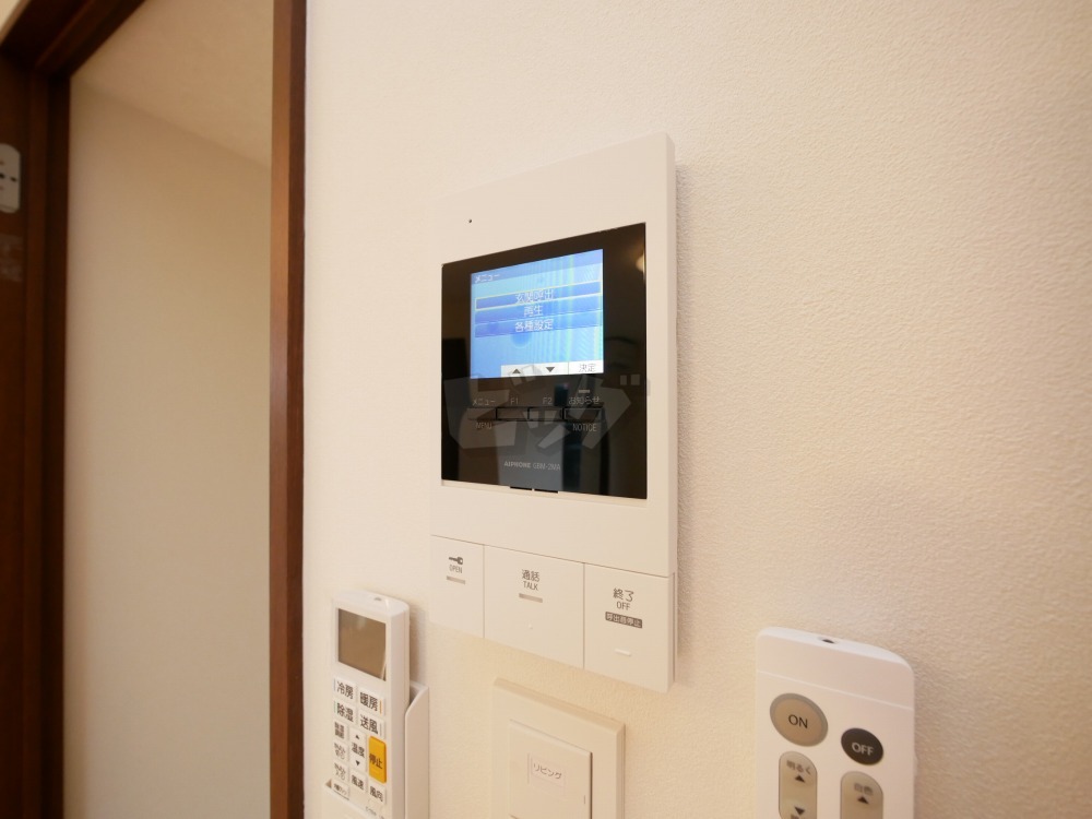 インターホン