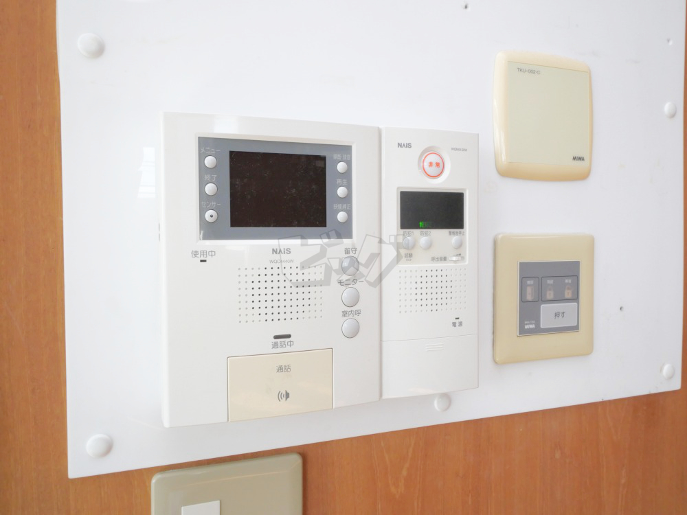 インターホン