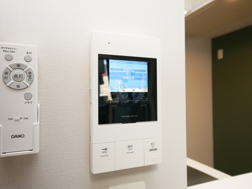 インターホン