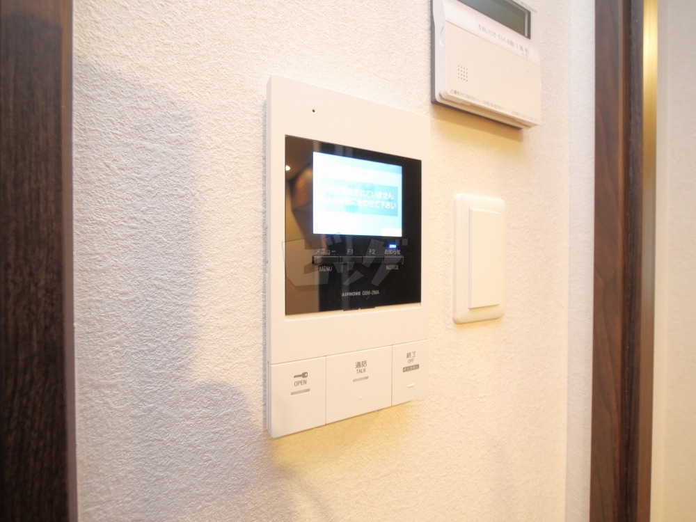 インターホン