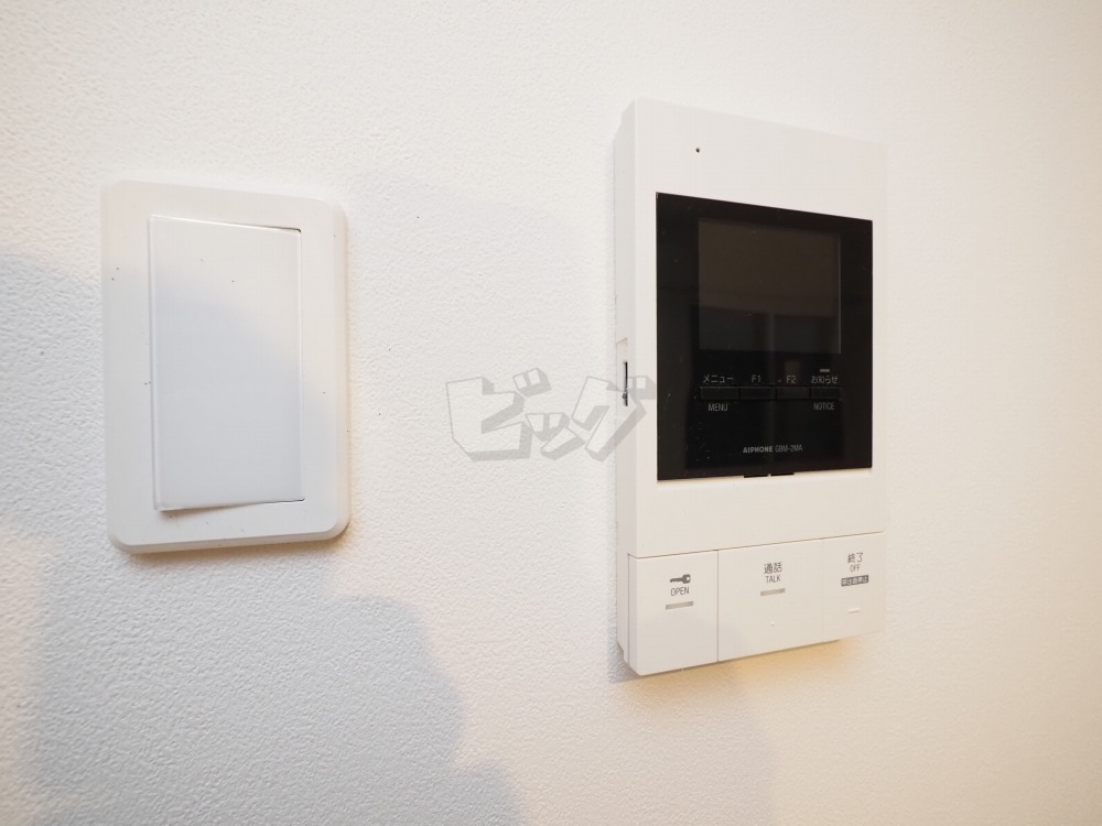 インターホン