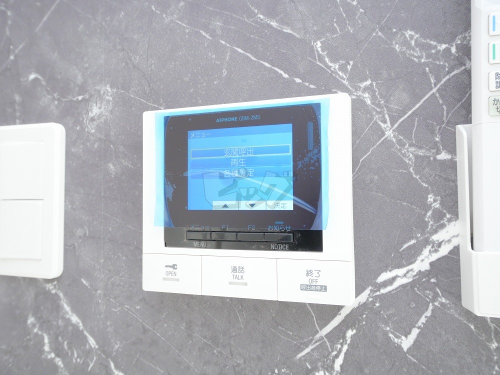 インターホン