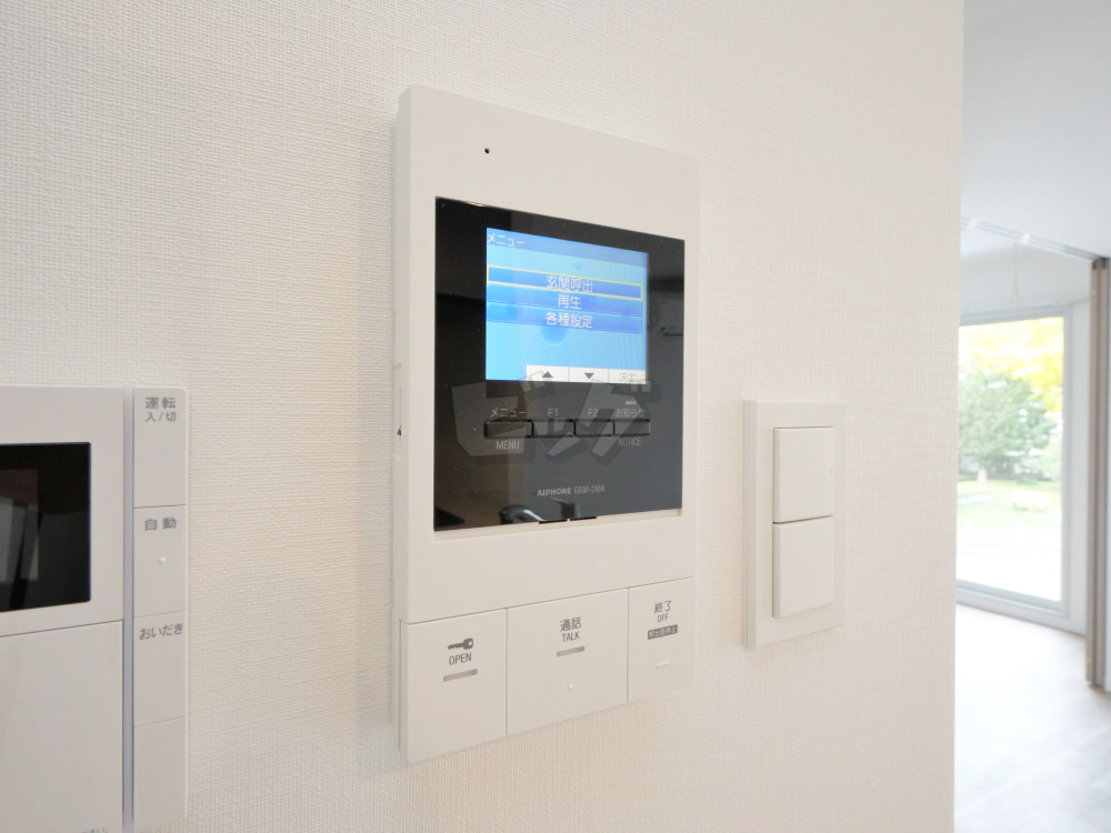 インターホン