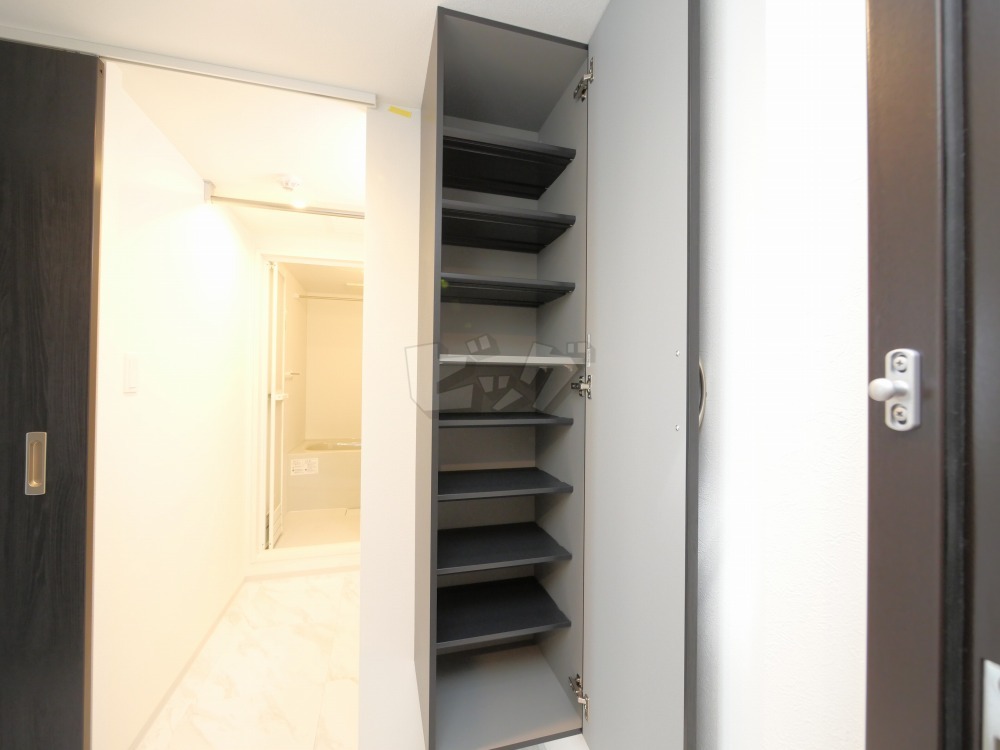 玄関収納