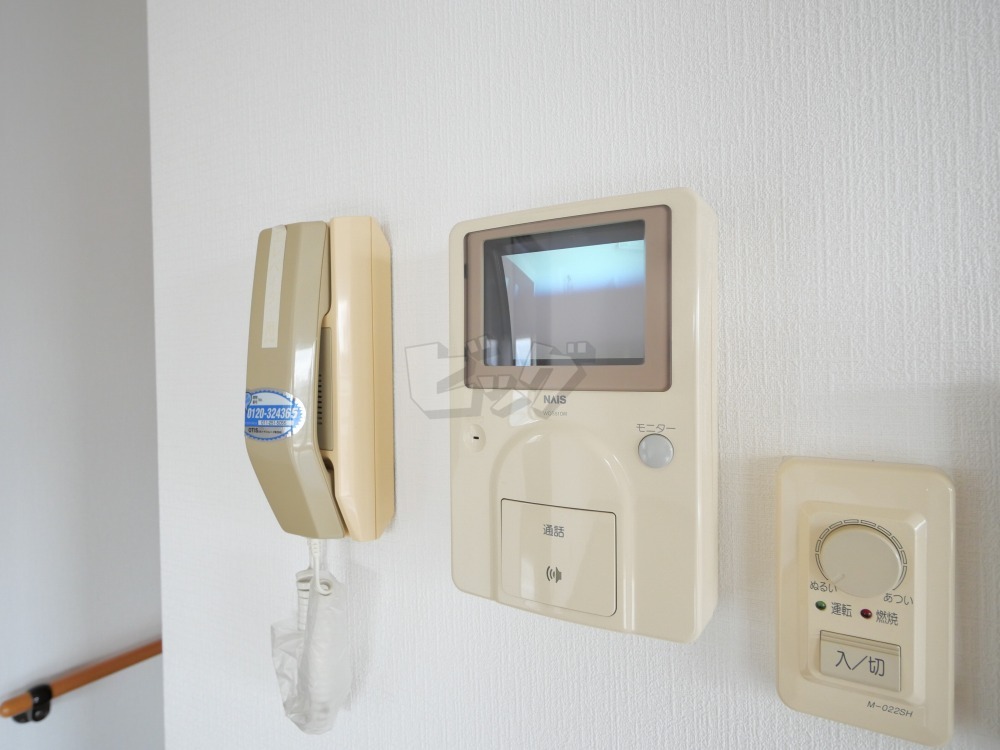 インターホン