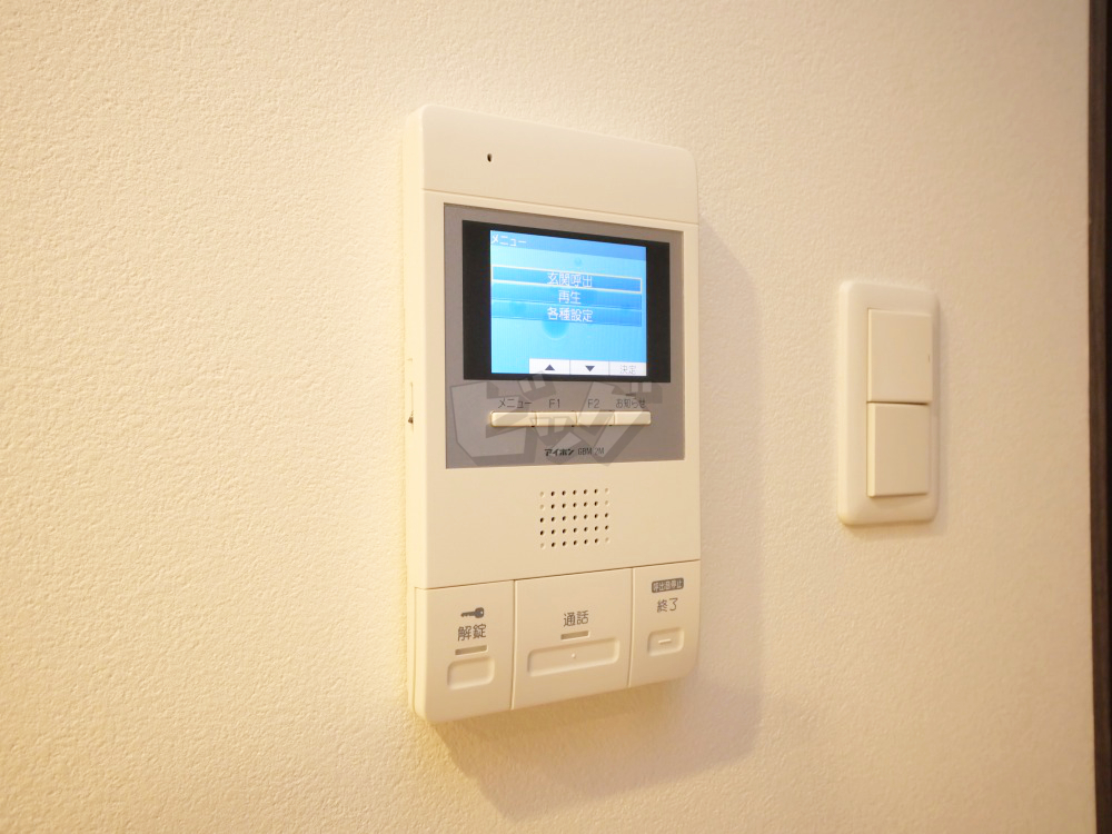 インターホン
