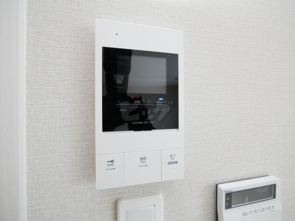 インターホン