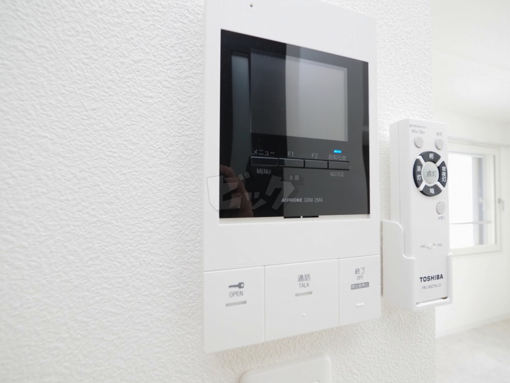 インターホン