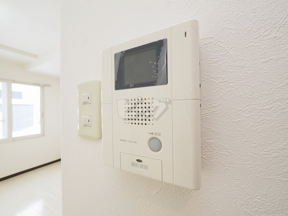 インターホン