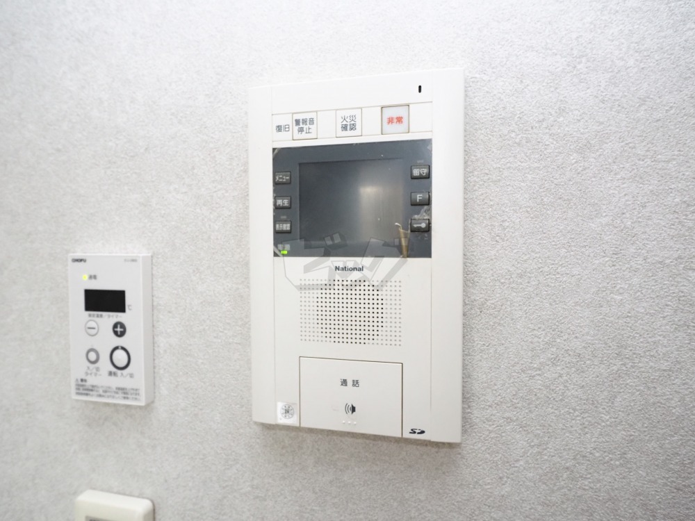 インターホン