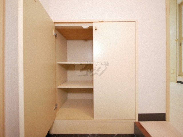 玄関収納