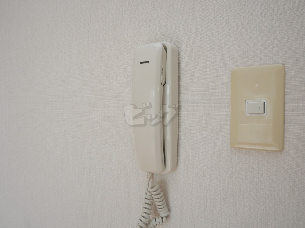 インターホン