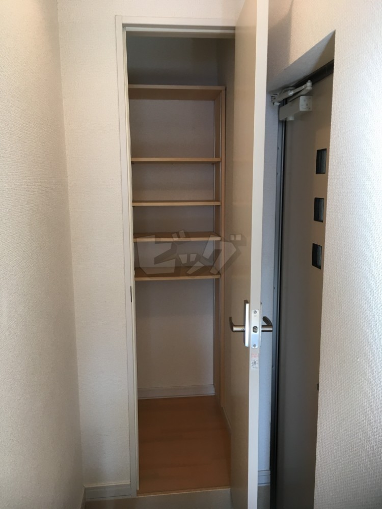 玄関収納