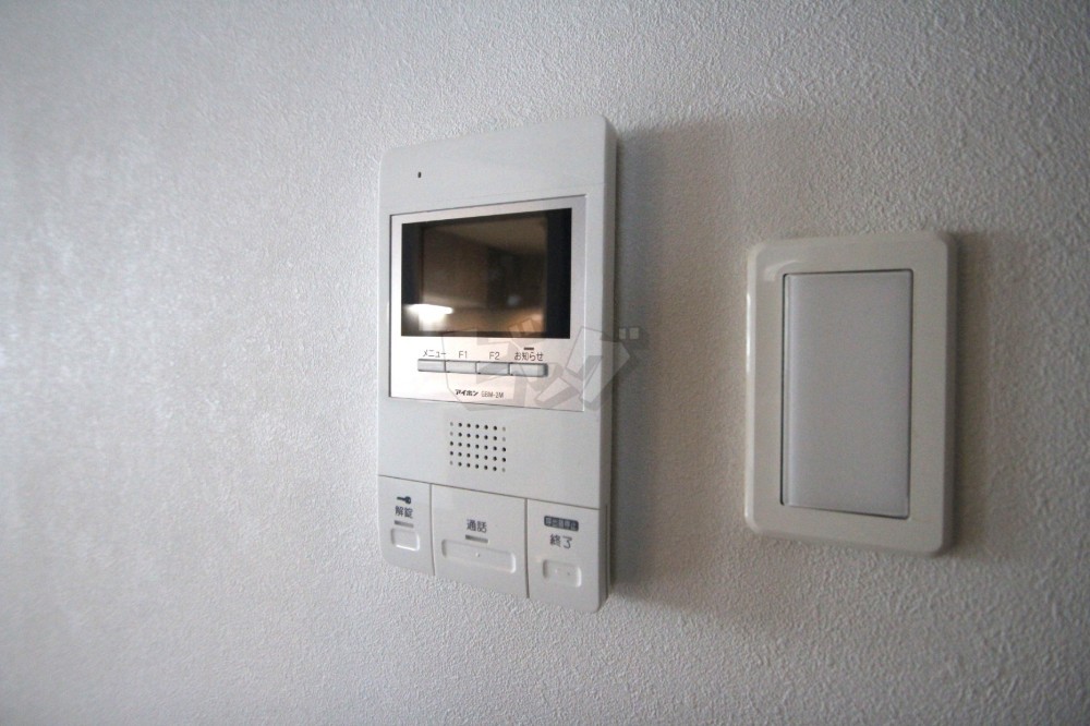 インターホン