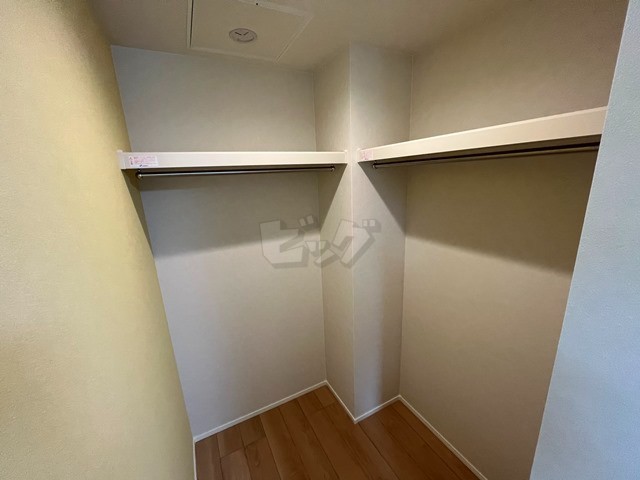 ウォークインクローゼット