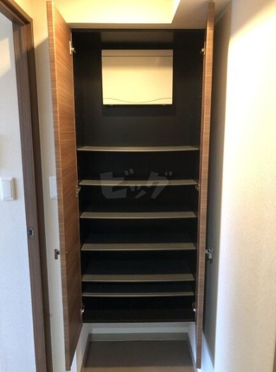 玄関収納