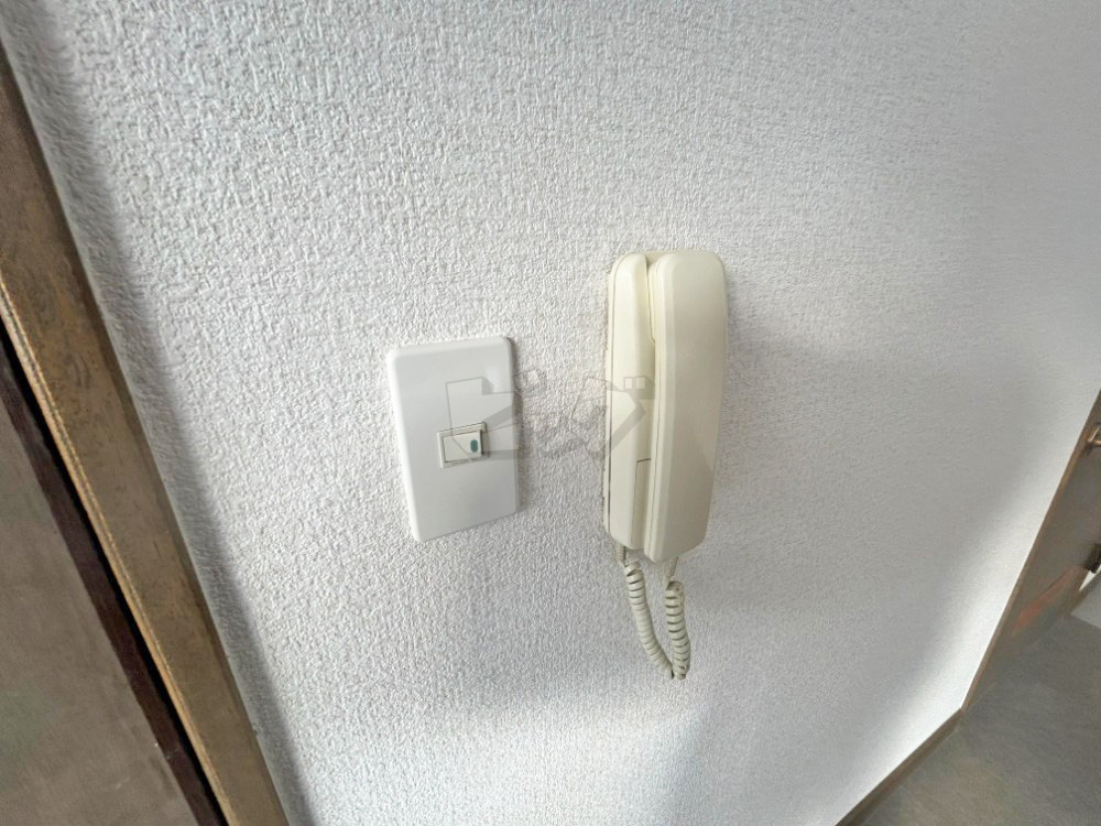 インターホン